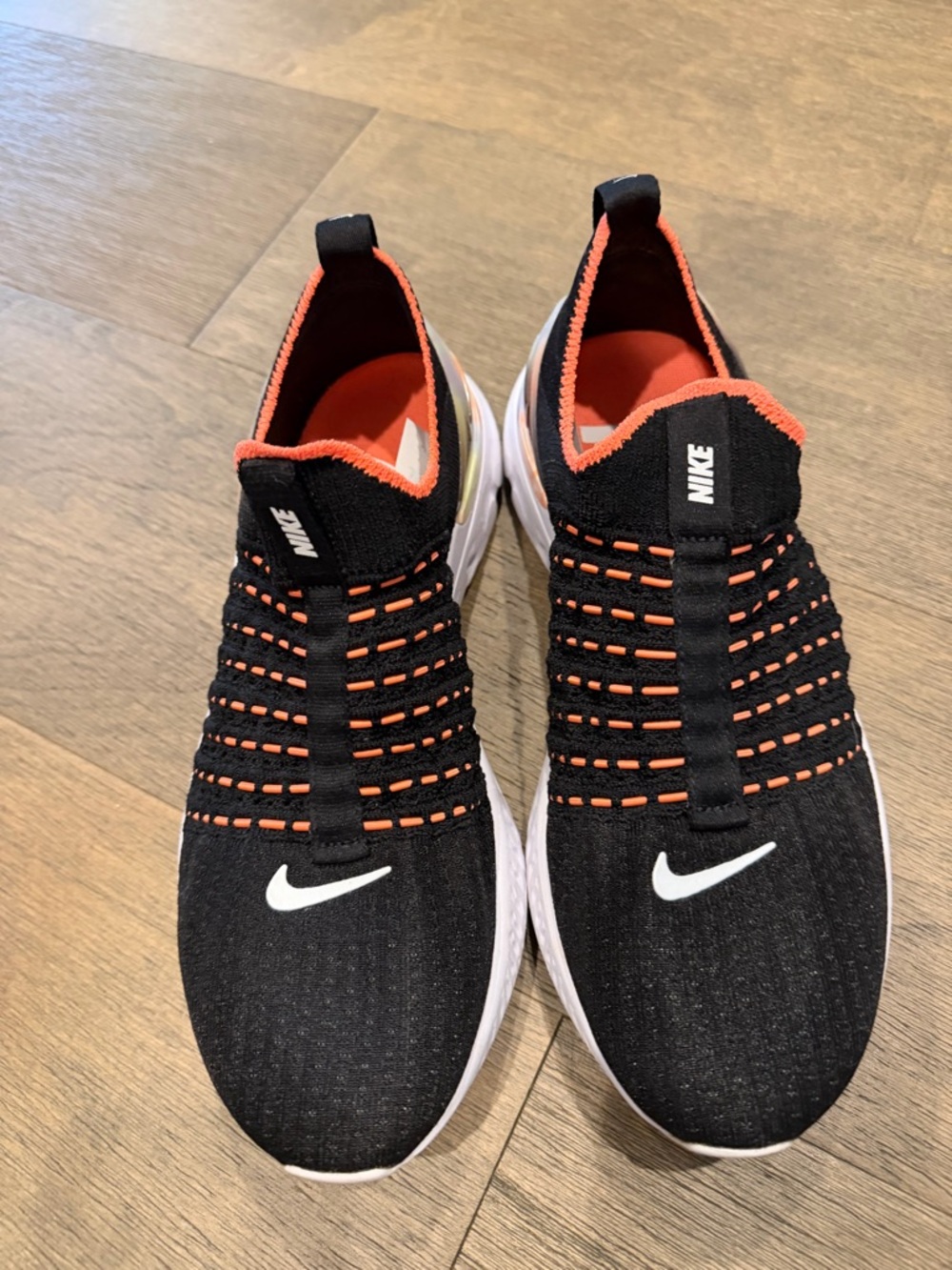 Nike React Phantom Run Flyknit 2 Black & Orange Women’s size 7.5 sneakers